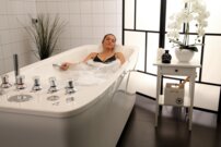 AQUARAY – highly therapeutic bathtub for zone hydromassage
