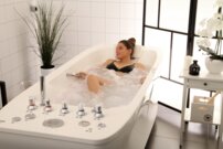 AQUARAY – highly therapeutic bathtub for zone hydromassage
