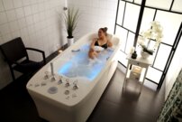 AQUARAY – highly therapeutic bathtub for zone hydromassage