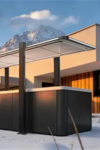 Automatický zdvíhací termokryt pre plavecký bazén alebo vírivku