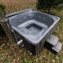 Štvorcová kúpacia kaďa, integrovaná pec 220×220