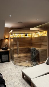 AWT E1621C Hemlock 180x180, Harvia Cilindro 9kW