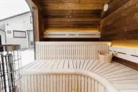 Zateplená LUX sauna s predsieňou 245 × 340 cm – Thermo Wood