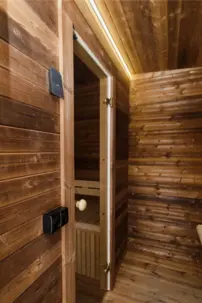 Zateplená LUX sauna s predsieňou 245 × 340 cm – Thermo Wood