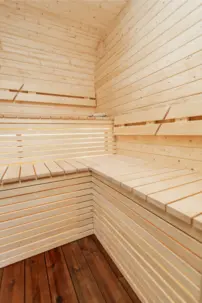 LUX REVERSE sauna s predsieňou 245 × 400 cm