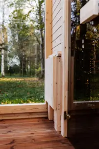 LUX REVERSE sauna s predsieňou 245 × 400 cm