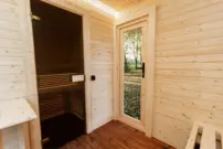 LUX REVERSE sauna s predsieňou 245 × 400 cm