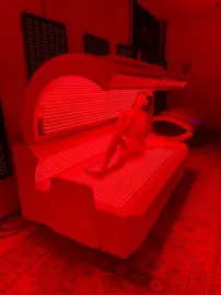 RedFuzion™ Pro Max – Profesionálne lôžko s terapiou červeným svetlom a infračerveným žiarením